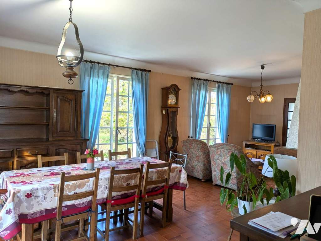 VENTE maison-STE MAURE DE TOURAINE (37)