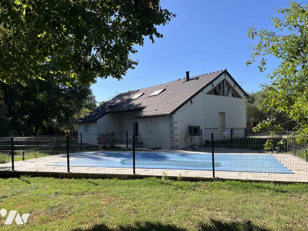 Maison 6 pièces 135 m² · à Verneuil-sur-Indre · 135 m² · 330 000 €
