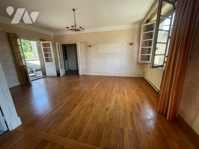 Maison 6 pièces 114 m² · à Poligny · 114 m² · 125 000 €