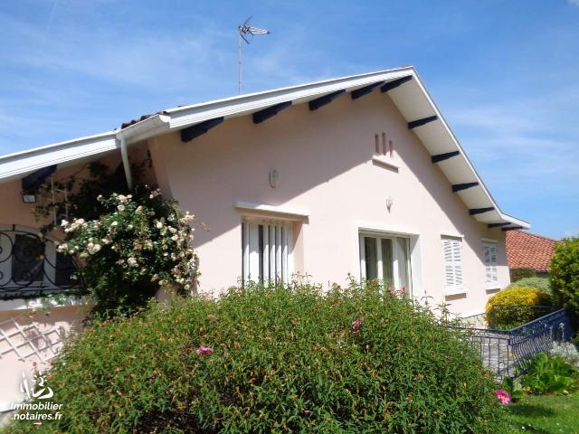Vente - Maison - Dax - 110.00m² - 4 pièces - Ref : 023M2119