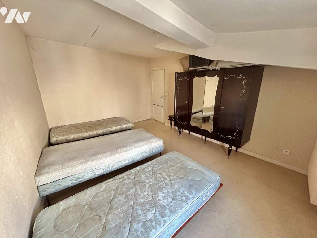 VENTE maison-CHAZELLES SUR LYON (42)