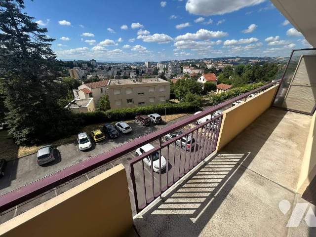 Appartement 1 pièce 32 m² · à Saint-Étienne · 32 m² · 25 000 €