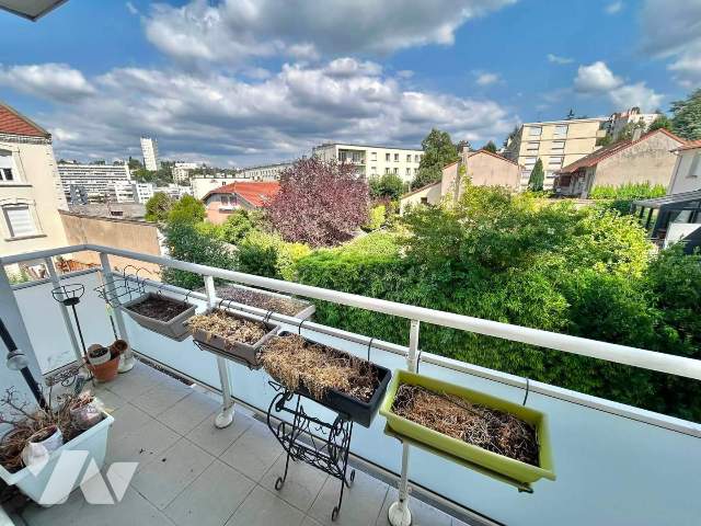Appartement 3 pièces 61 m² · à Saint-Étienne · 61 m² · 85 000 €