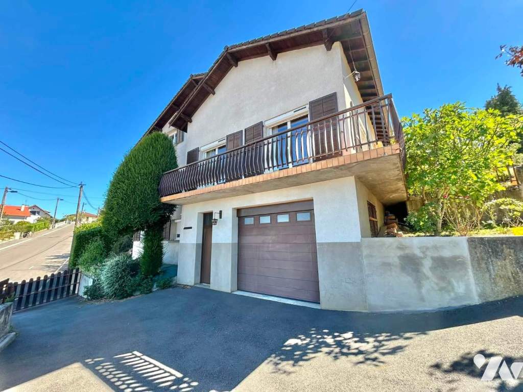 Maison 8 pièces 177 m² · à Saint-Héand · 177 m² · 256 190 €