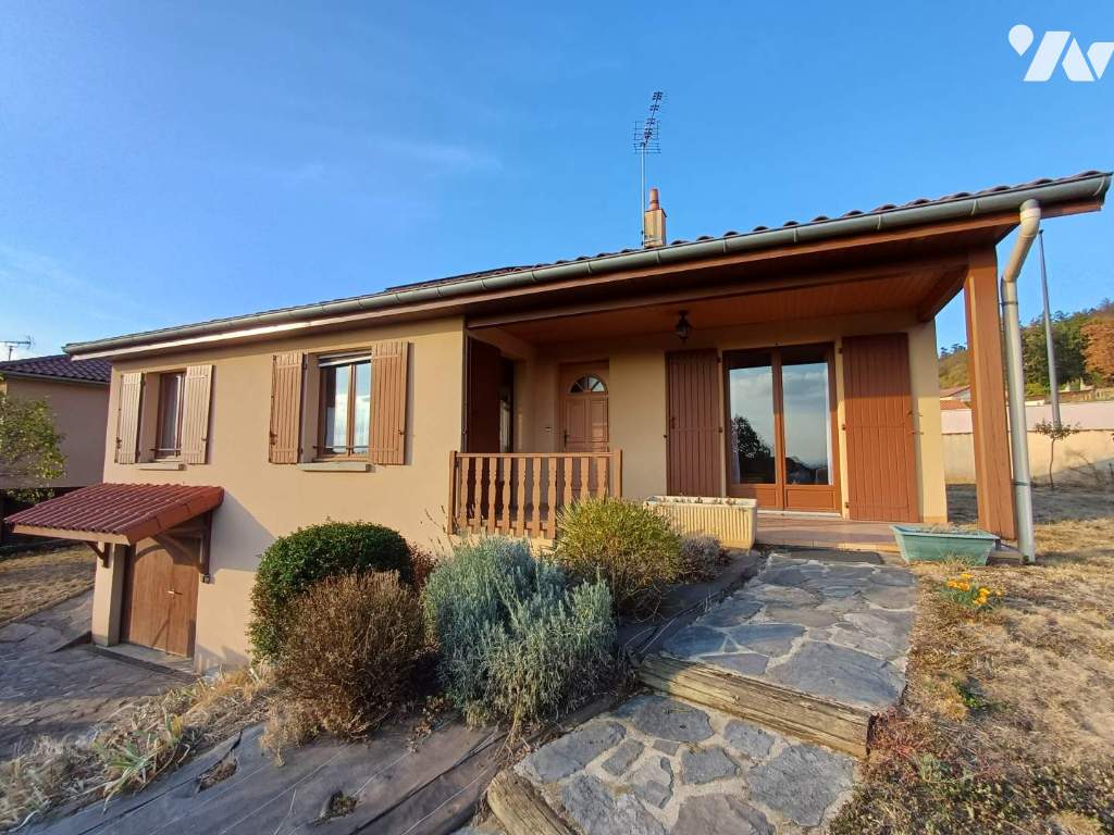 Maison 5 pièces 105 m² · à Bellegarde-en-Forez · 105 m² · 237 596 €