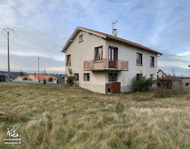 Vente - Maison - Saint-Romain-le-Puy - 88.00m² - 4 pièces - Ref : 090/382