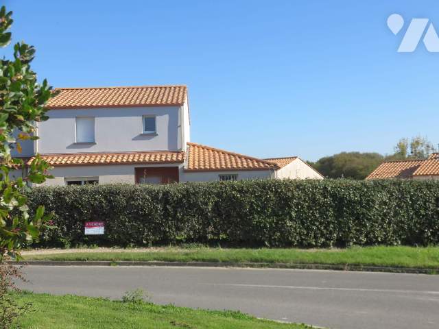 Maison 4 pièces 80 m² · à Machecoul-Saint-Même · 79,7 m² · 190 000 €