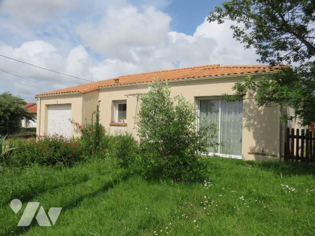 Maison 4 pièces 80 m² · à Saint-Étienne-de-Mer-Morte · 79,9 m² · 205 000 €
