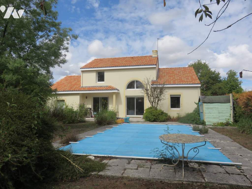 Maison 6 pièces 140 m² · à Saint-Mars-de-Coutais · 140 m² · 315 000 €