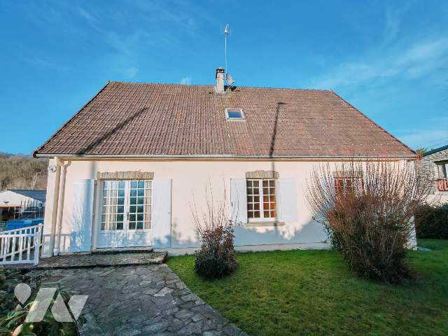 Maison 5 pièces 178 m² · à Agneaux · 178,2 m² · 180 000 €