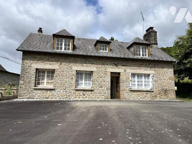 Maison 4 pièces 100 m² · à Isigny-le-Buat · 100 m² · 150 000 €