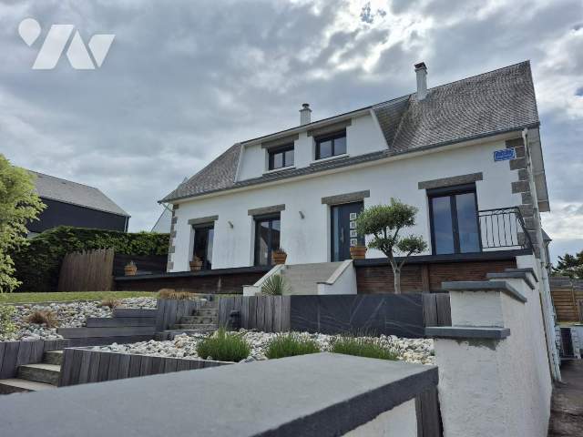 Maison 7 pièces 214 m² · à Jullouville · 214 m² · 817 250 €