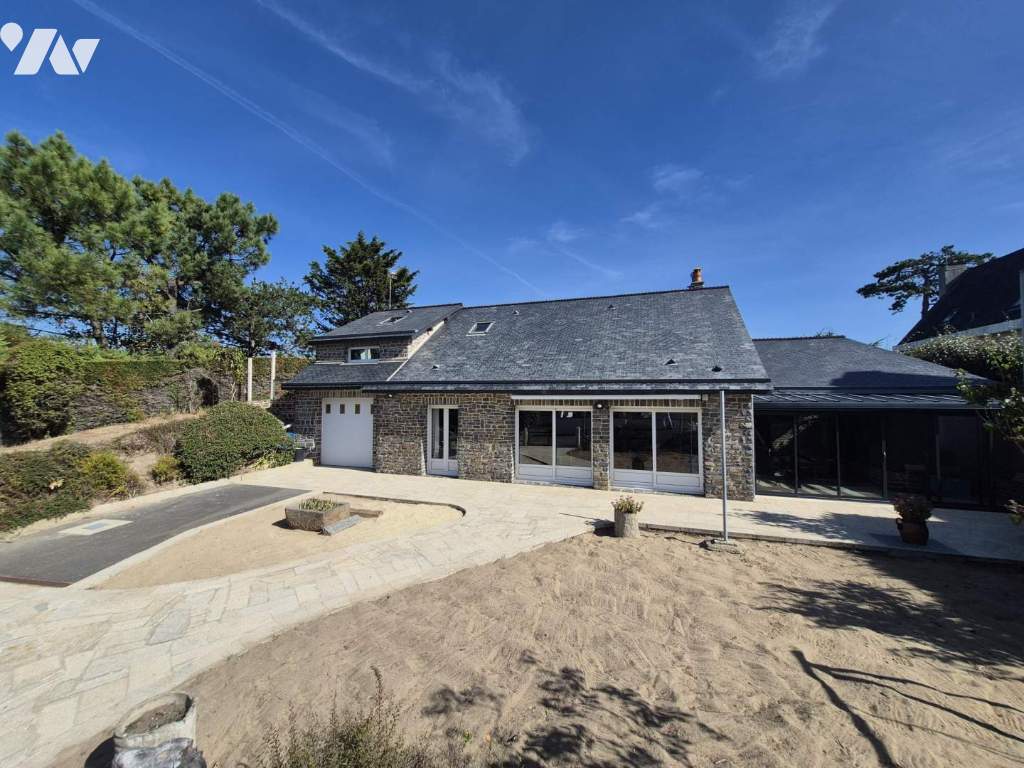Maison 4 pièces 90 m² · à Jullouville · 90,3 m² · 540 000 €