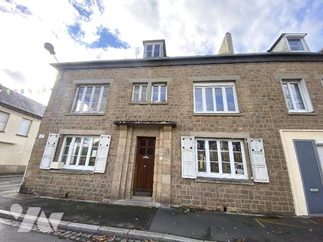 Maison 9 pièces 200 m² · à Gavray-sur-Sienne · 200 m² · 169 000 €