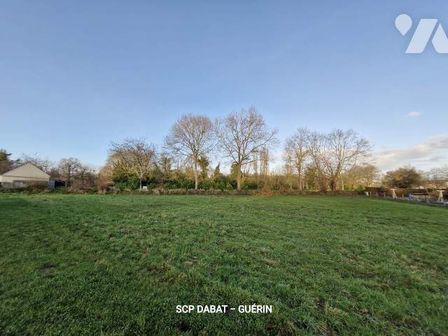 Terrain 1800 m² · à Saint-Hilaire-du-Harcouët · 1 800 m² · 30 000 €