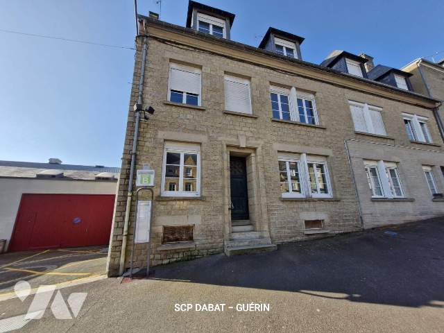 Immeuble 2 pièces 157 m² · à Saint-Hilaire-du-Harcouët · 157 m² · 175 000 €