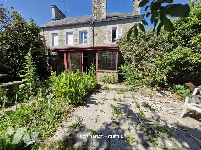 Maison 4 pièces 159 m² · à Isigny-le-Buat · 159 m² · 179 000 €