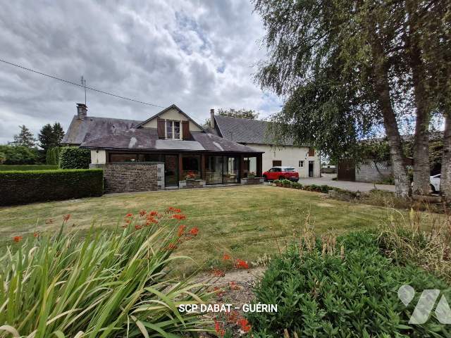 Maison 7 pièces 179 m² · à Grandparigny · 179 m² · 240 000 €