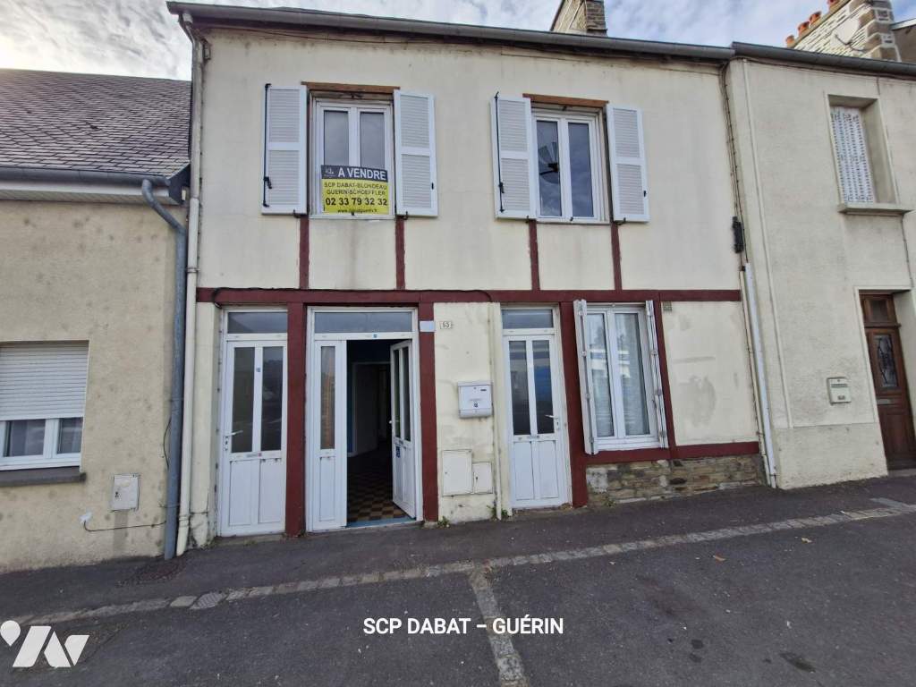 Maison 3 pièces 80 m² · à Grandparigny · 80 m² · 45 000 €