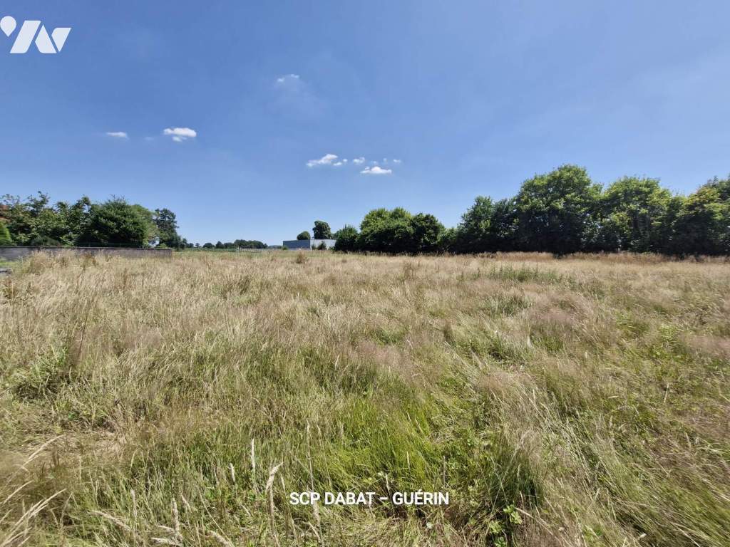 Terrain 1400 m² · à Saint-Hilaire-du-Harcouët · 1 400 m² · 54 600 €
