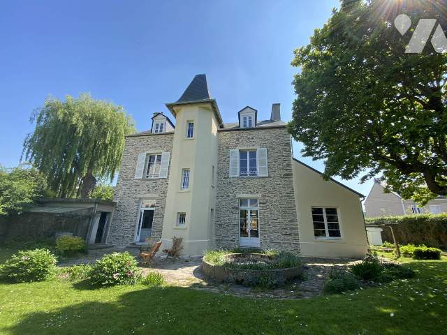 Vente - Maison / villa - ST LO - 259 m² - 9 pièces - 50111/429