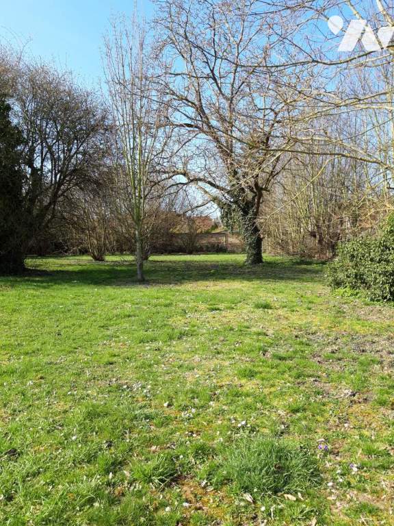Terrain 1771 m² · à Sézanne · 1 771 m² · 106 500 €