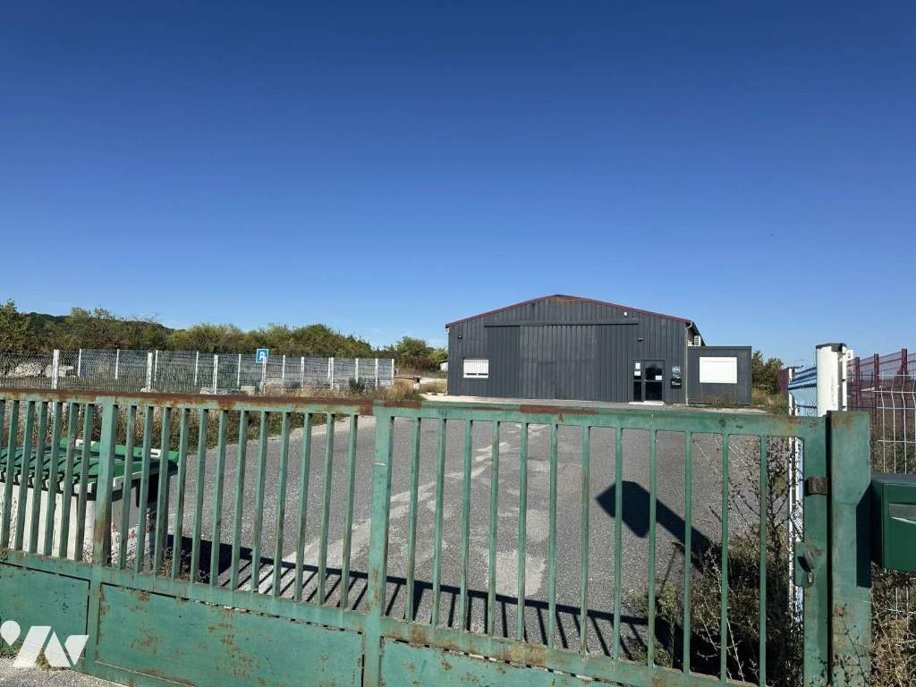 Immeuble 450 m² · à Sézanne · 450 m² · 220 000 €