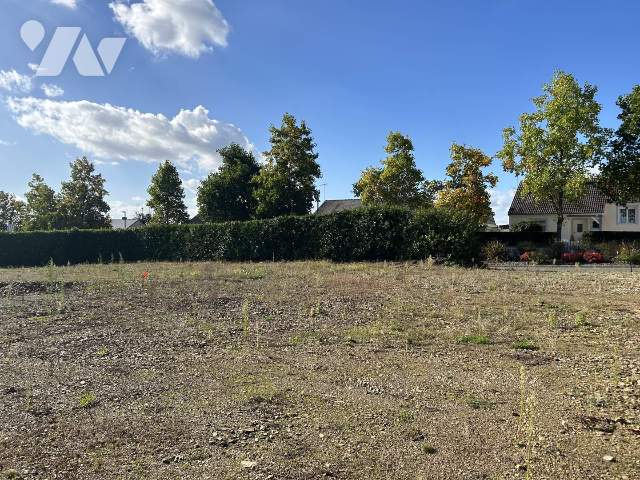 Terrain 600 m² · à Château-Gontier-sur-Mayenne · 600 m² · 85 000 €