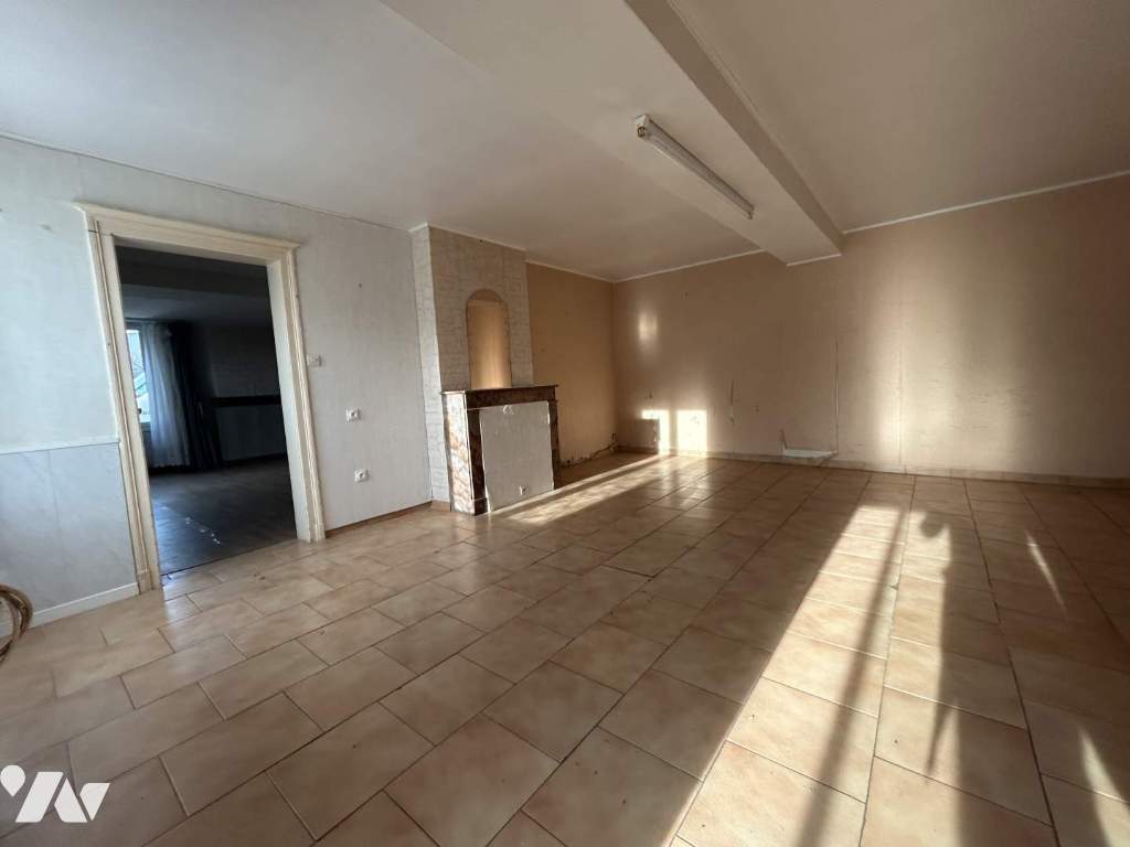 VENTE maison-CHATEAU GONTIER (53)