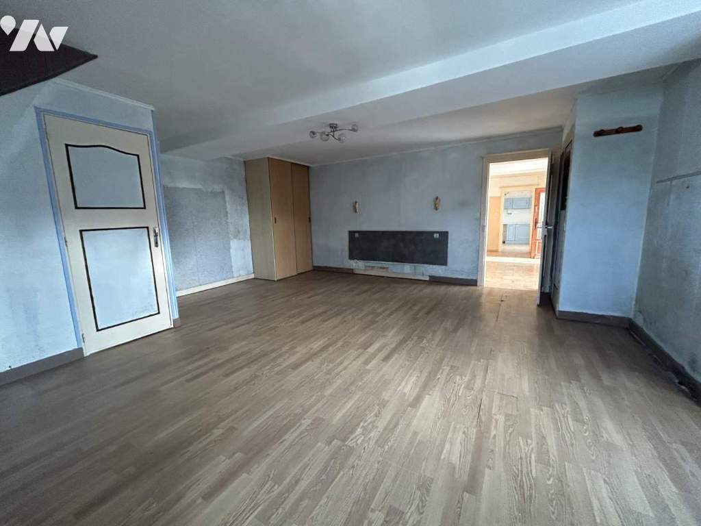 VENTE maison-CHATEAU GONTIER (53)
