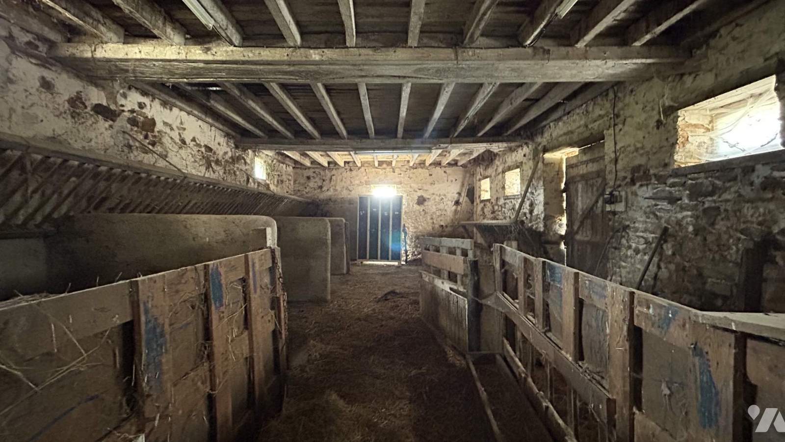 VENTE maison-CHATEAU GONTIER (53)