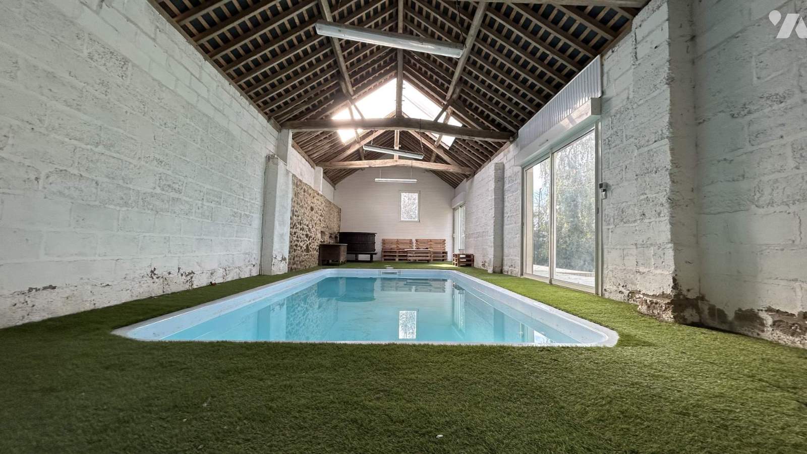 VENTE maison-CHATEAU GONTIER (53)
