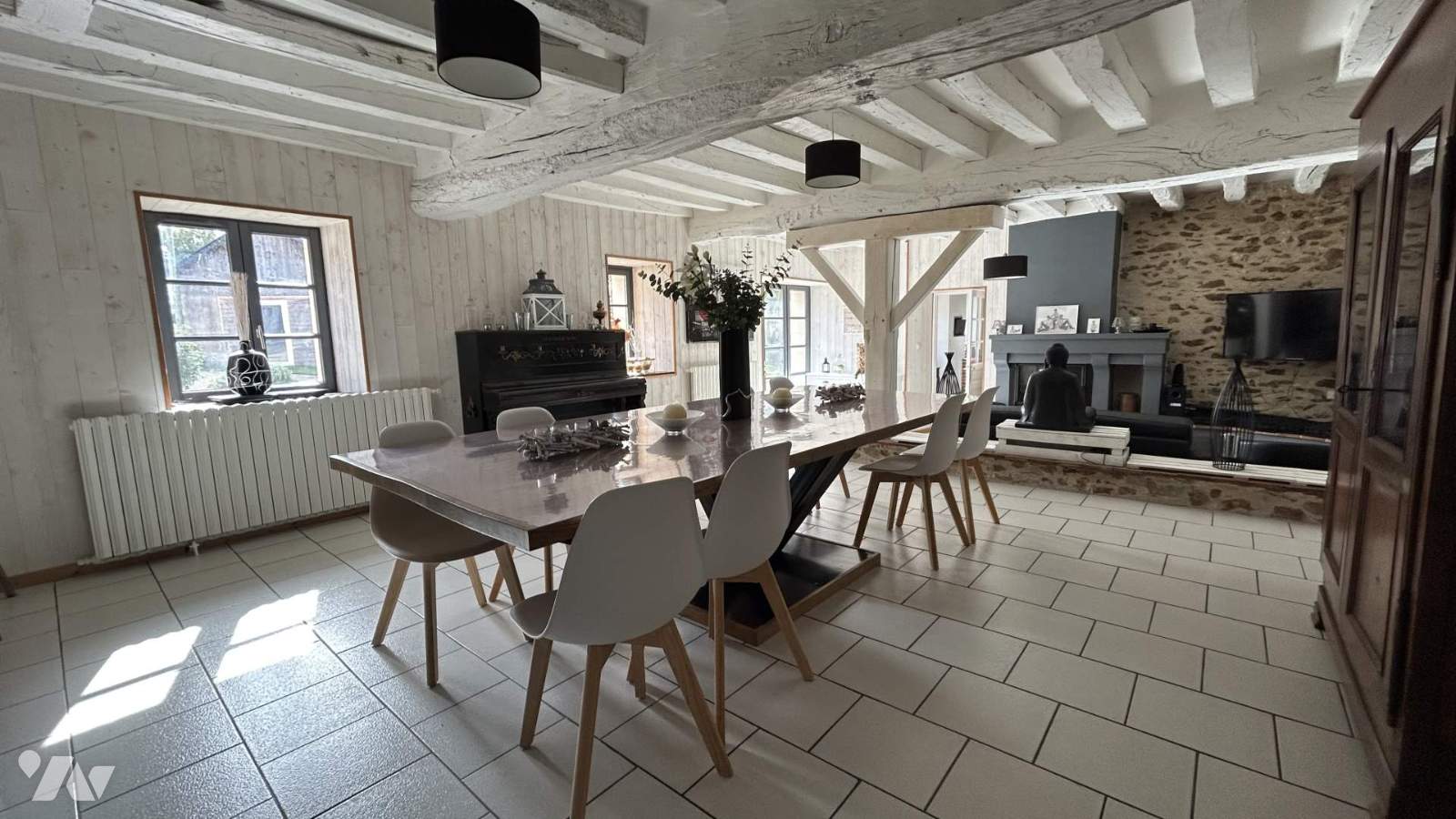VENTE maison-CHATEAU GONTIER (53)