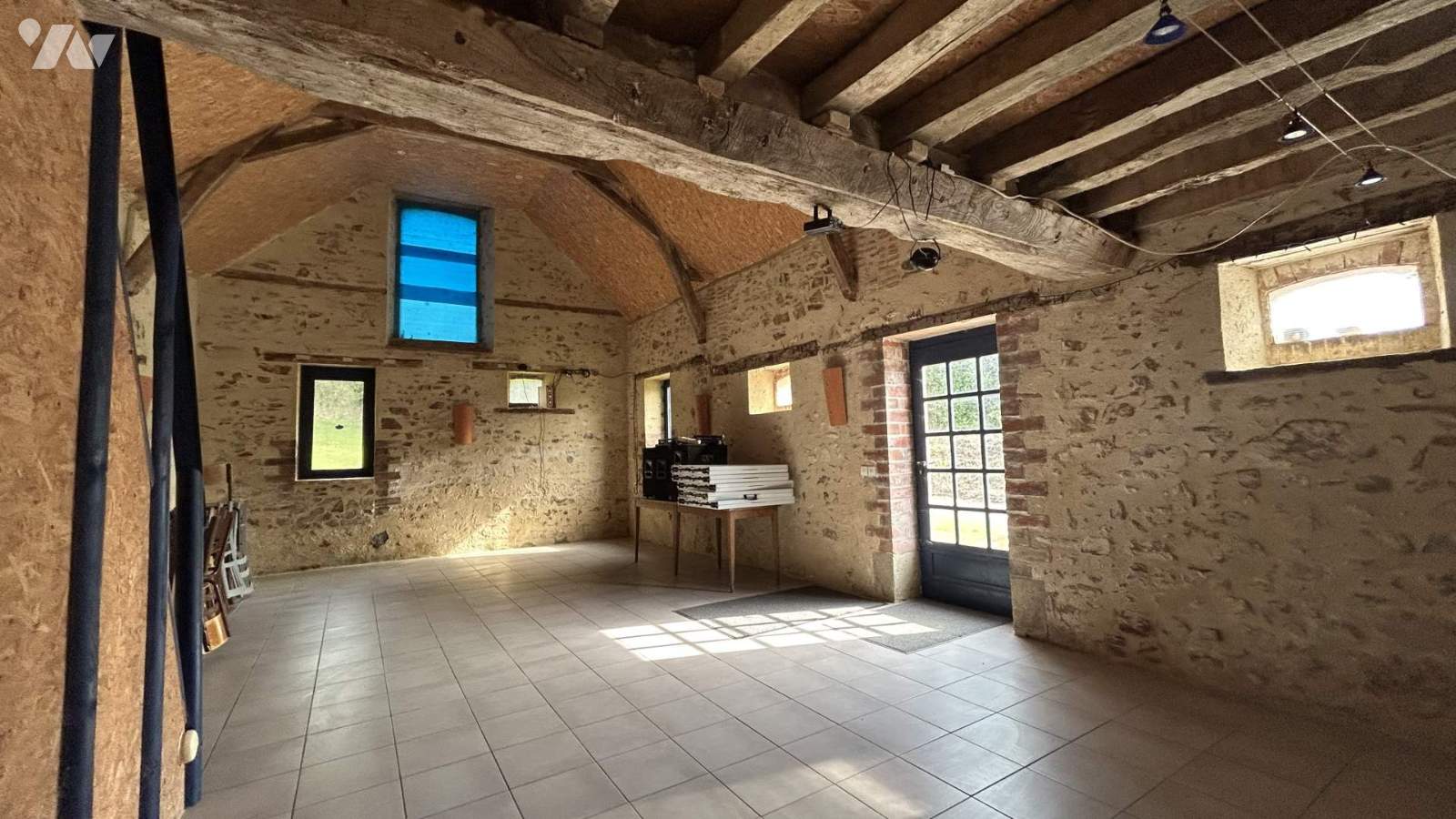 VENTE maison-CHATEAU GONTIER (53)