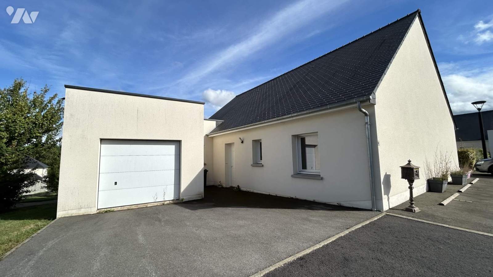 VENTE maison-CHATEAU GONTIER (53)