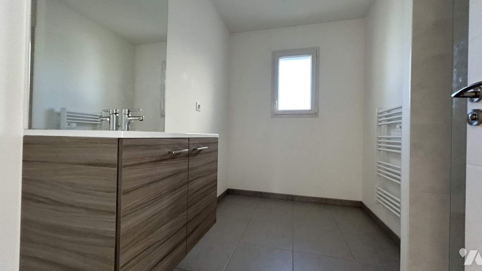 VENTE maison-CHATEAU GONTIER (53)