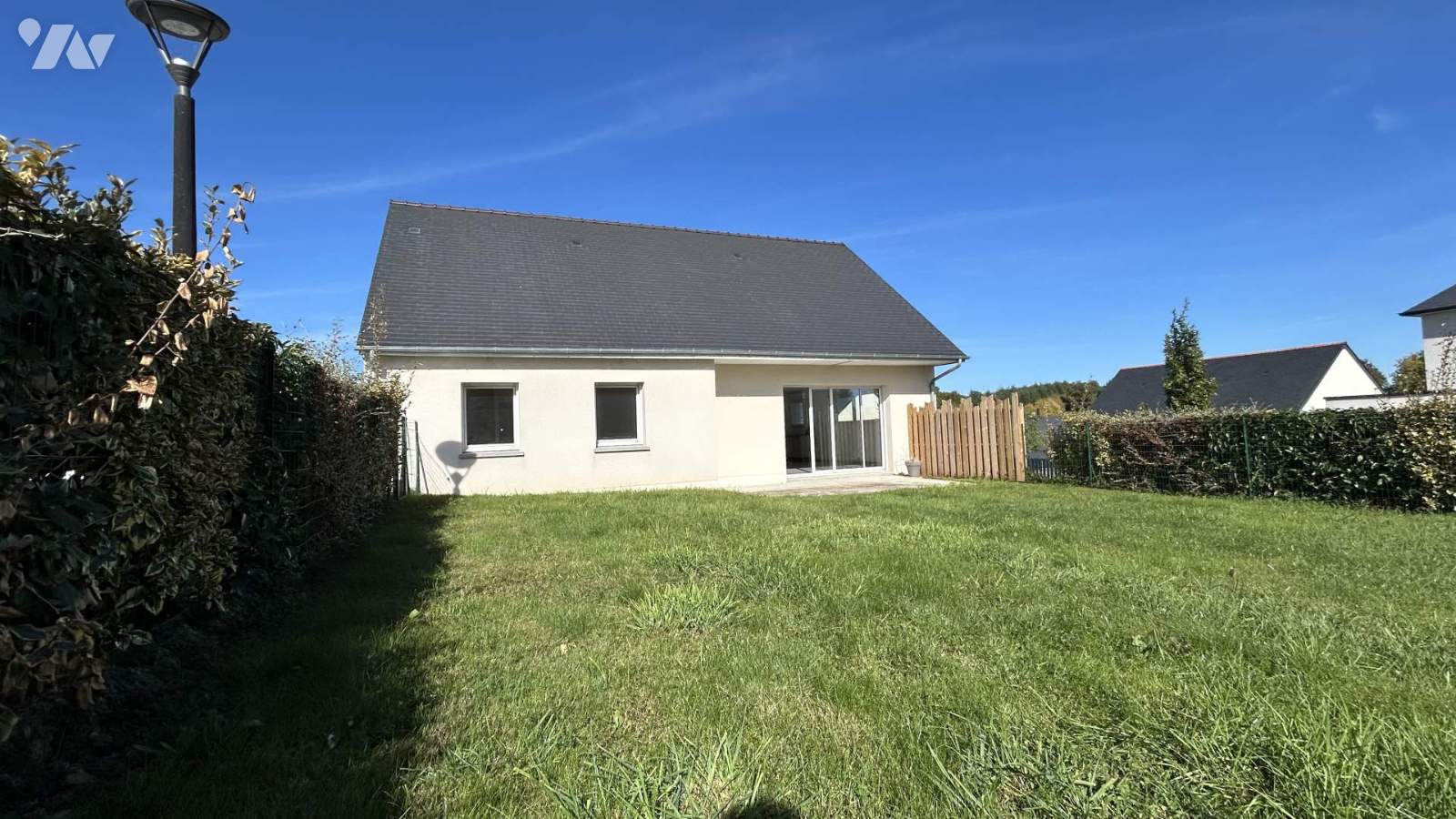 VENTE maison-CHATEAU GONTIER (53)