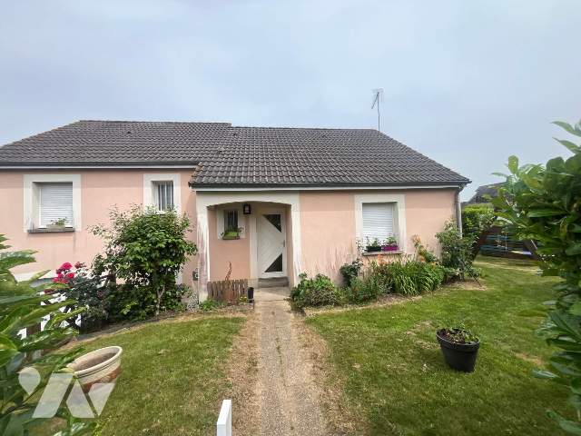 Maison 5 pièces 90 m² · à Saint-Baudelle · 90 m² · 170 000 €