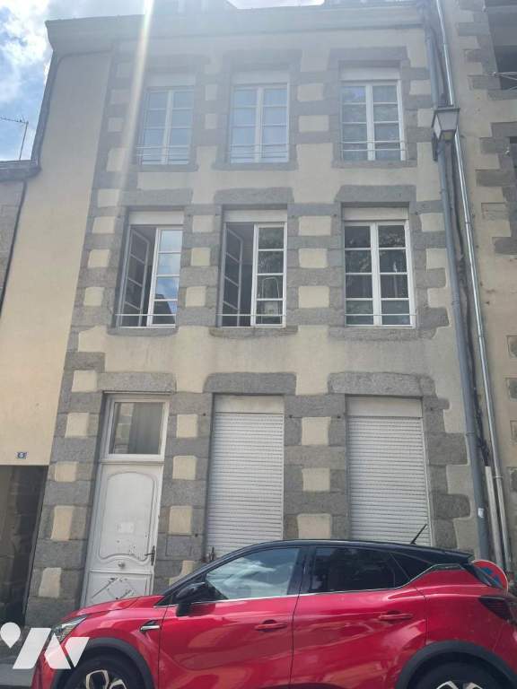 Immeuble 80 m² · à Mayenne · 80 m² · 300 000 €