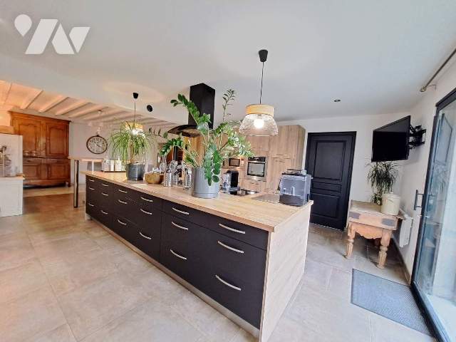 Maison 5 pièces 220 m² · à Selle-Craonnaise · 220 m² · 246 000 €