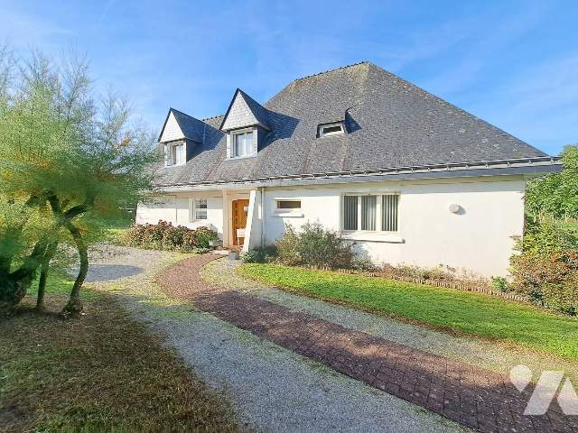 Maison 6 pièces 210 m² · à Renazé · 210 m² · 260 000 €