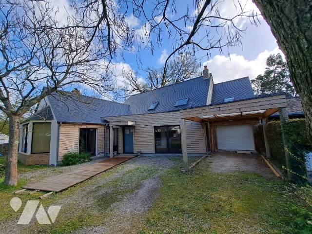 Maison 7 pièces 223 m² · à Ombrée d'Anjou · 223 m² · 285 000 €