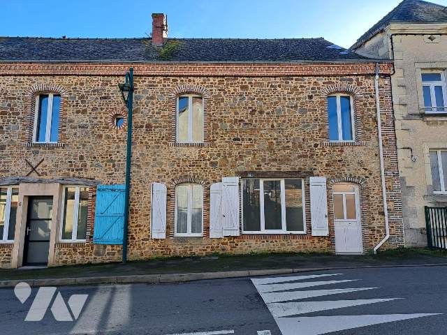Maison 4 pièces 75 m² · à Ballots · 75 m² · 70 000 €