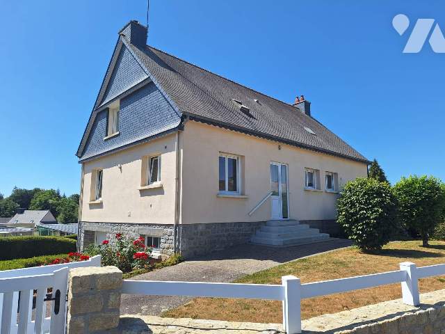 Maison 9 pièces 145 m² · à Merdrignac · 145,1 m² · 160 000 €