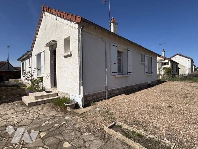 Sale - House/Villa - DECIZE - 85 m² - 4 rooms - 2025/473