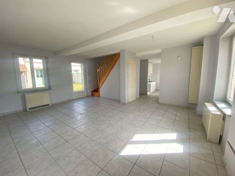 LOCATION maison-GUISCARD (60)