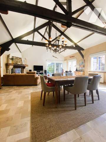 Maison 5 pièces 175 m² · à Noyon · 175 m² · 12 250 €