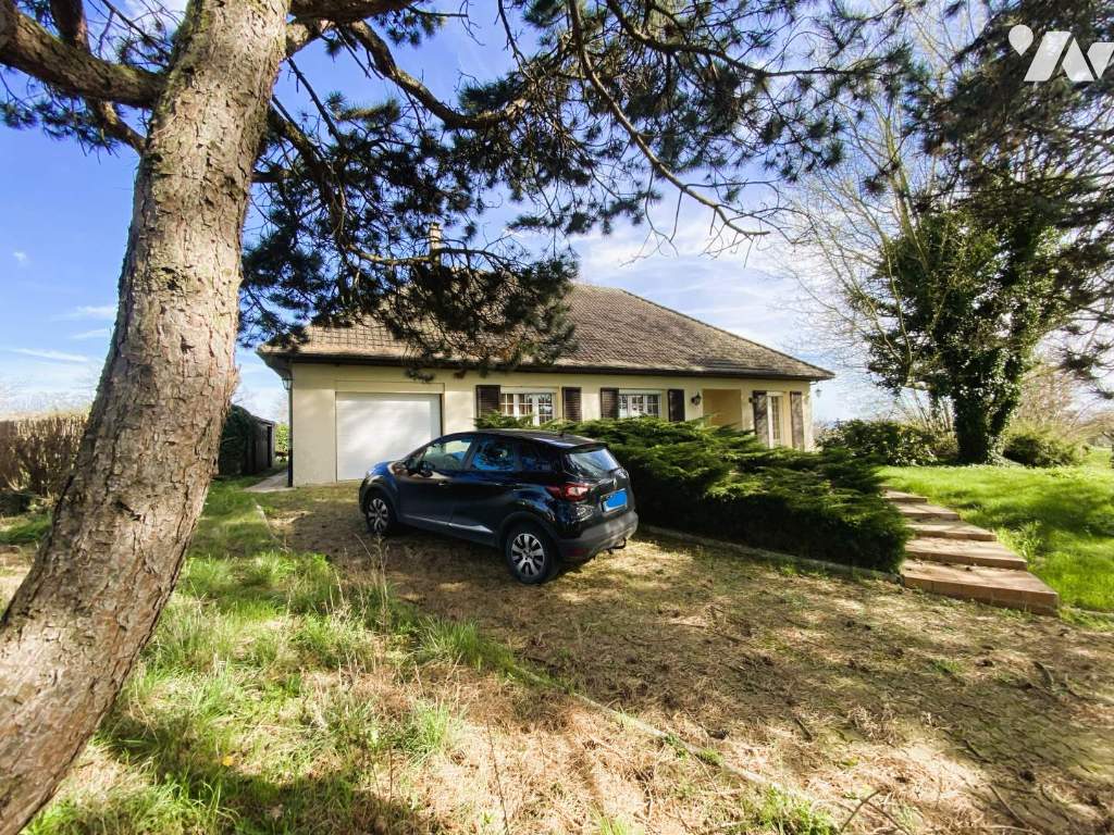 Maison 6 pièces 172 m² · à Salency · 172 m² · 180 000 €
