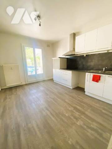 Appartement 3 pièces 70 m² · à Noyon · 70 m² · 85 000 €