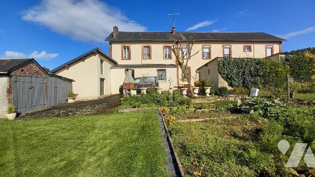 Immeuble 150 m² · à Flers · 150 m² · 132 000 €